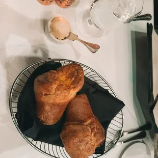 Popovers with maple butter