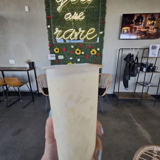 Strawberry Milk Tea Smootea