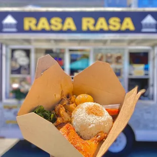 Turmeric Fried Chicken Rice Platter (07/2022)