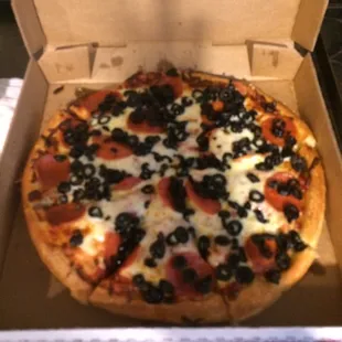 Large pepperoni &amp; olive