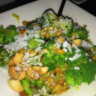Broccoli Cashew Nut Poriyal