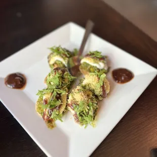 Sev Batata Puri - very good. The green chutney is a bit spicy.