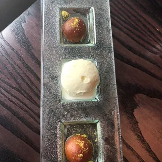 Gulab Jamun