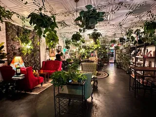VineHouse Lounge