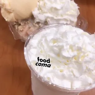 Fruit Salad with Ice Cream, Fresas con Crema