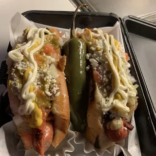 HOT DOGS