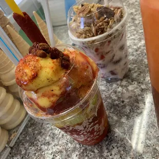 Chamango mix and fresas con crema