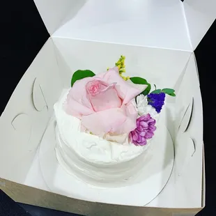 6-8 person Ribbon cake