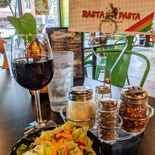 Side salad with green pepper vinegarette