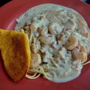 Seafood Alfredo