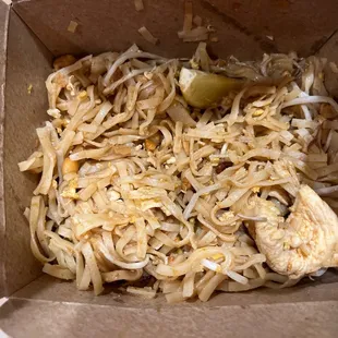 Pad Thai Noodle with chicken