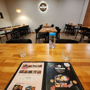 interior, ramen and noodles