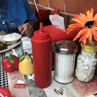 Look at the salt and pepper shakers.  How cute is this table!