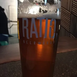 Domestica - American Standard Ale, ABV 4.9%
