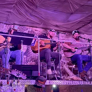 Elevated stage. This offers a great view of the band no matter where you are at in the restaurant
