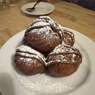 Lemon Ricotta Zeppole