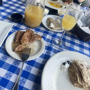 Cold French toast, mimosas and crepés