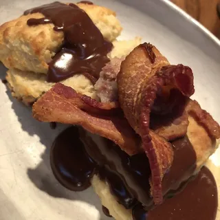 Sausage Gravy & Biscuits