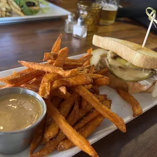 Roasted Turkey and Apple Brie Sandwich