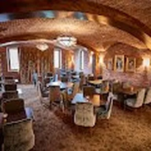 Ravenna Country Club Dining Area