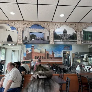 Famous sites in Pakistan and US