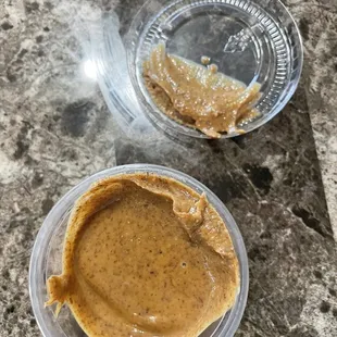 Very delicious almond butter side bought ;)~