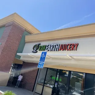 Raw Earth Juicery