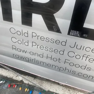 a sign for cold pressed juices