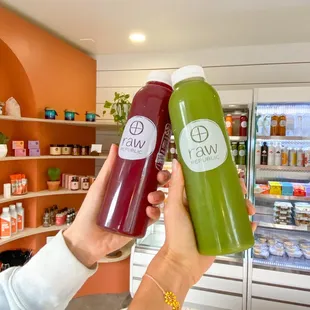Organic, Cold-pressed juices and smoothies