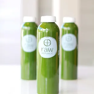100% organic, cold pressed juices