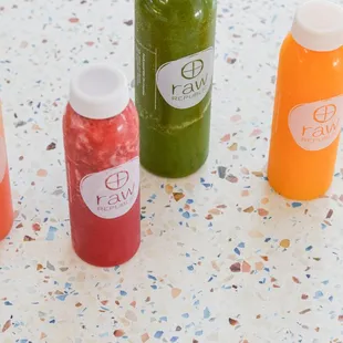 Organic, Cold-pressed juices and smoothies