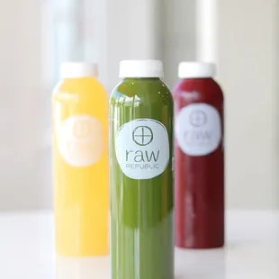 100% organic, cold pressed juices