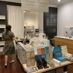 sushi and sashimi, interior