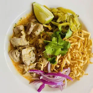Northern Thai Curry Noodle (KHAO SOI)