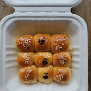 Honeycomb bread