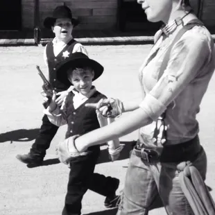 Walking with the actors !