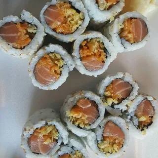 Spicy Crunchy Salmon Roll