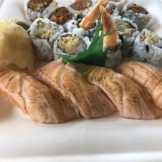 Salmon Nigiri