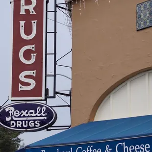 This corner view hints that the building was not originally constructed as a cheese &amp; coffee spot