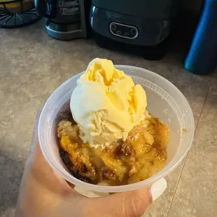 Peach cobbler a la mode
