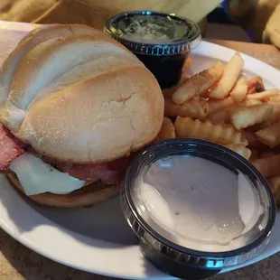 Chicken cordon bleu
