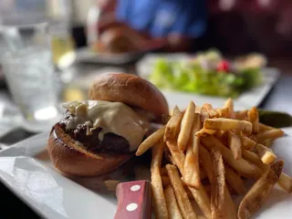 Ray J's American Grill