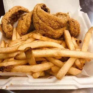 Ray’s Crispy Fish & Chicken