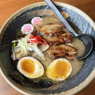 Black garlic ramen