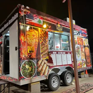 a food truck at night