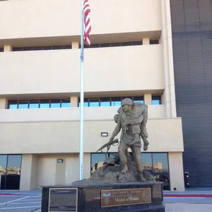Raymond Murphy memorial statue