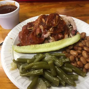 Excellent food, friendly staff, down the to earth place. The rolls are hands down the best ever!