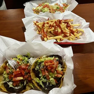 (T): Chicken Taco. (M): French fries. (B): Rib Eye Taco