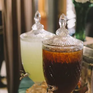 Lemonade and ice tea - all menus come with these (+ coffee and actual coffee cups!)