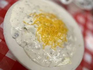 M & M Family Diner